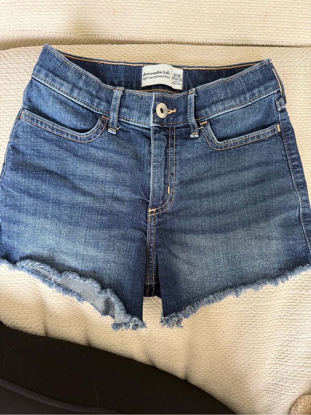 Abercrombie Kids High Rise Relaxed Short Girls Size 9/10 Blue Denim Shorts